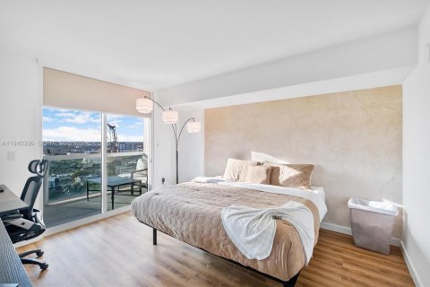 Condo in Miami, Florida, 1 bedroom  № 1997966 - photo 10