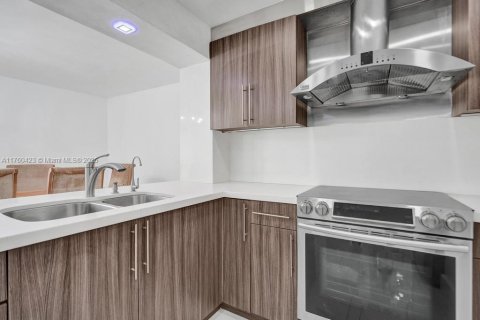 Купить кондоминиум в Майами-Бич, Флорида 2 спальни, 128.21м2, № 1960687 - фото 17