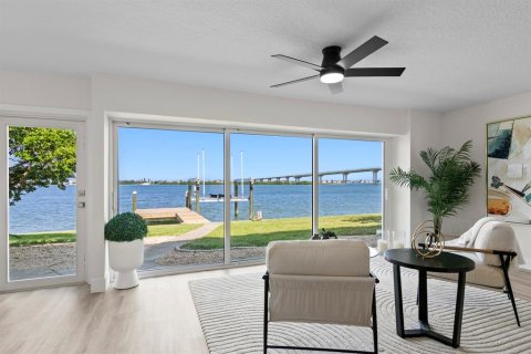 Villa ou maison à vendre à Largo, Floride: 3 chambres, 207.64 m2 № 2310023 - photo 5