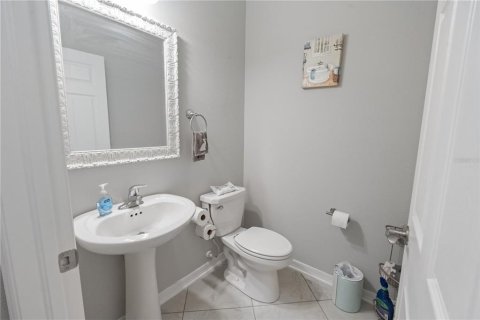 Townhouse in Tampa, Florida 3 bedrooms, 179.58 sq.m. № 2092728 - photo 17