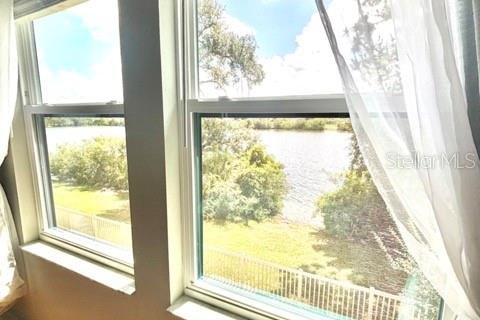 Townhouse in Tampa, Florida 3 bedrooms, 179.58 sq.m. № 2092728 - photo 23