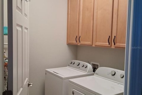 Townhouse in Tampa, Florida 3 bedrooms, 179.58 sq.m. № 2092728 - photo 28