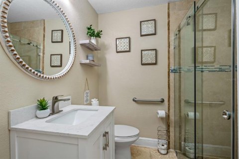Commercial property in Tampa, Florida 7 bedrooms, 247.58 sq.m. № 2379766 - photo 22