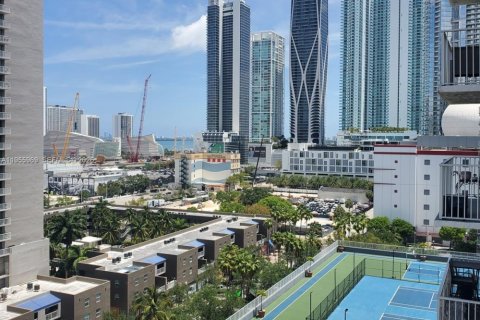 Condominio en alquiler en Miami, Florida, 2 dormitorios, 84.91 m2 № 2020421 - foto 4