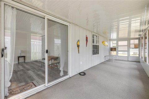 Duplex in New Smyrna Beach, Florida 2 bedrooms, 123.19 sq.m. № 1662374 - photo 28