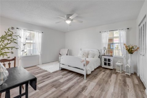Duplex in New Smyrna Beach, Florida 2 bedrooms, 123.19 sq.m. № 1662374 - photo 19