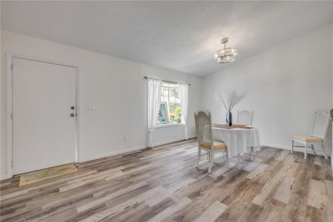 Duplex in New Smyrna Beach, Florida 2 bedrooms, 123.19 sq.m. № 1662374 - photo 4