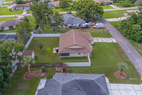 Villa ou maison à vendre à Spring Hill, Floride: 2 chambres, 159.14 m2 № 1909980 - photo 3