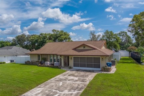 Villa ou maison à vendre à Spring Hill, Floride: 2 chambres, 159.14 m2 № 1909980 - photo 1
