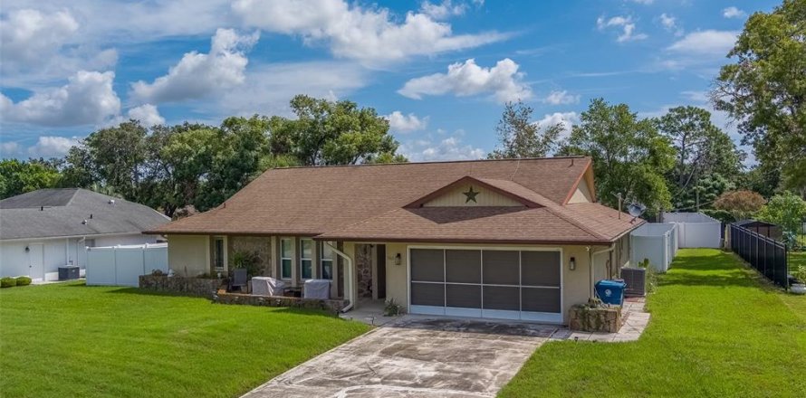 Casa en Spring Hill, Florida 2 dormitorios, 159.14 m2 № 1909980