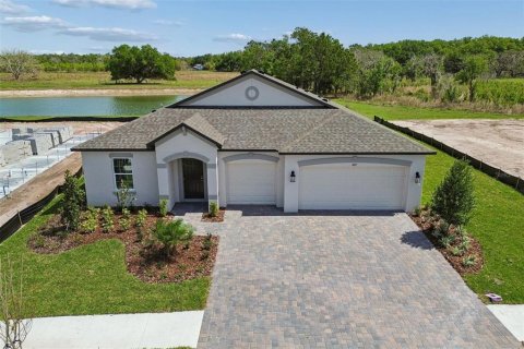 House in Lakeland, Florida 4 bedrooms, 214.88 sq.m. № 2093356 - photo 2