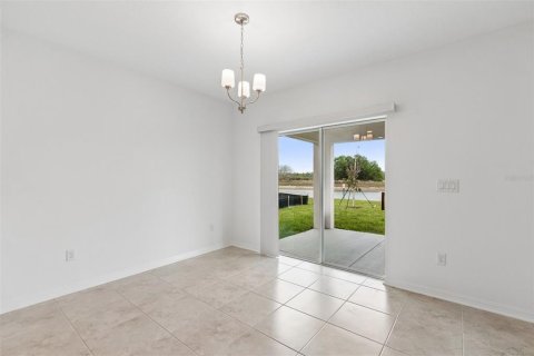 House in Lakeland, Florida 4 bedrooms, 214.88 sq.m. № 2093356 - photo 17