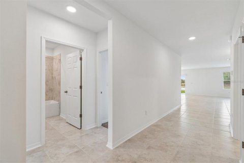 House in Lakeland, Florida 4 bedrooms, 214.88 sq.m. № 2093356 - photo 10