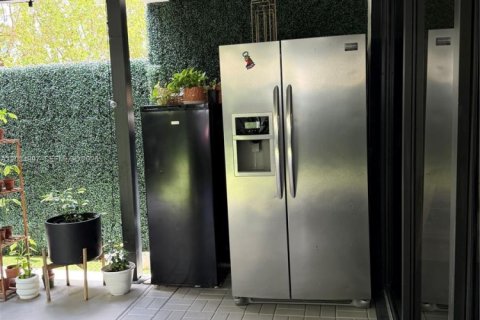 Villa ou maison à louer à Miami, Floride: 3 chambres, 172.24 m2 № 2154036 - photo 28