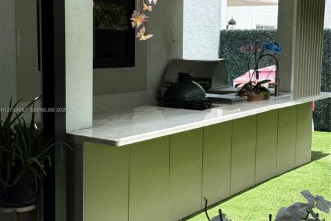 Villa ou maison à louer à Miami, Floride: 3 chambres, 172.24 m2 № 2154036 - photo 24