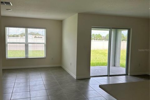 Casa en alquiler en Ocala, Florida, 4 dormitorios, 169.83 m2 № 1884333 - foto 3