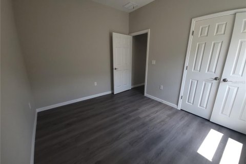House in Tampa, Florida 3 bedrooms, 116.22 sq.m. № 2095596 - photo 8