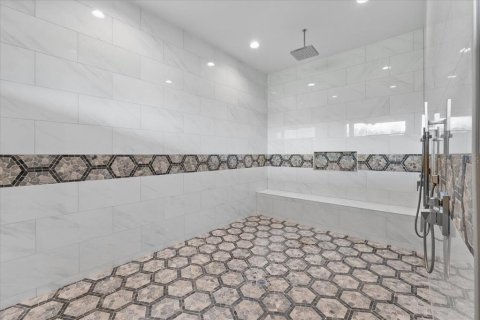 Casa en venta en Lakeland, Florida, 6 dormitorios, 647.71 m2 № 1658180 - foto 21