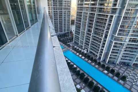 Снять в аренду кондоминиум в Майами, Флорида 2 спальни, 153.66м2, № 2057450 - фото 17