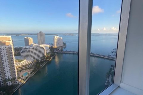 Снять в аренду кондоминиум в Майами, Флорида 2 спальни, 153.66м2, № 2057450 - фото 15