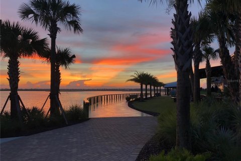 Adosado en venta en Punta Gorda, Florida, 3 dormitorios, 188.03 m2 № 1777906 - foto 18