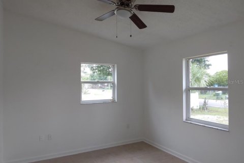 Casa en alquiler en Bradenton, Florida, 3 dormitorios, 115.94 m2 № 1912997 - foto 4