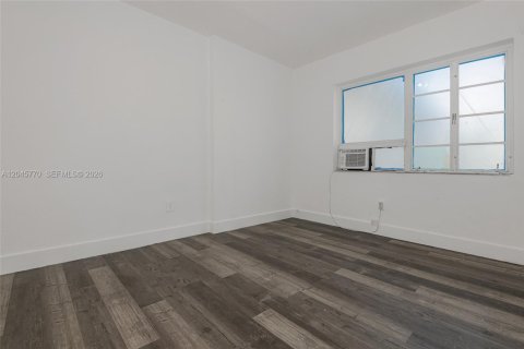 Copropriété à vendre à Miami Beach, Floride: 1 chambre, 53.6 m2 № 2242392 - photo 11