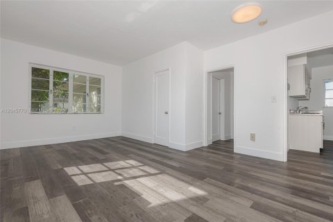 Condo à Miami Beach, Floride, 1 chambre  № 2242392