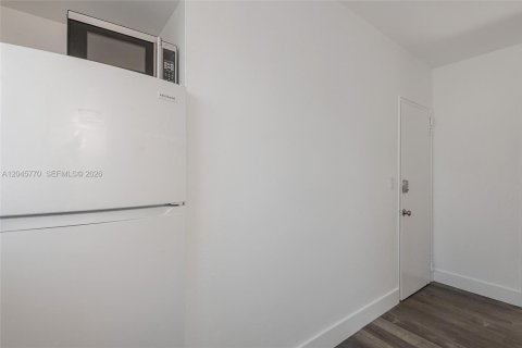 Copropriété à vendre à Miami Beach, Floride: 1 chambre, 53.6 m2 № 2242392 - photo 8