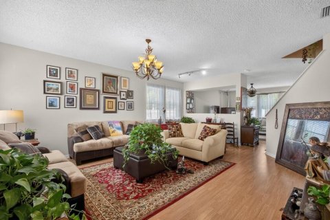 House in Palm Coast, Florida 4 bedrooms, 269.6 sq.m. № 2200223 - photo 6
