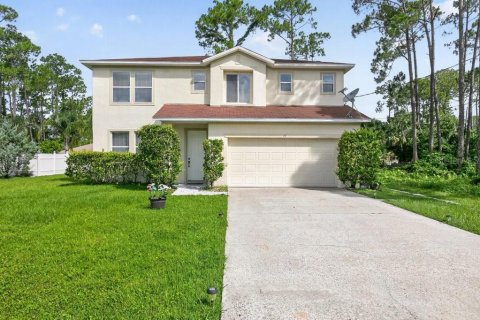 House in Palm Coast, Florida 4 bedrooms, 269.6 sq.m. № 2200223 - photo 2