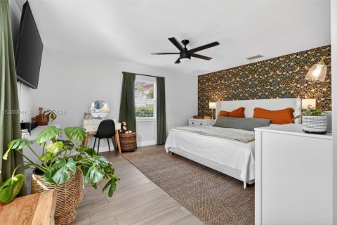 House in Jupiter, Florida 4 bedrooms, 183.95 sq.m. № 2068833 - photo 19