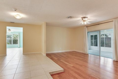 House in Seminole, Florida 3 bedrooms, 152.45 sq.m. № 1919616 - photo 10