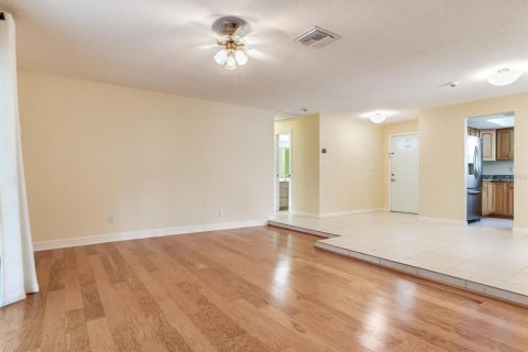 House in Seminole, Florida 3 bedrooms, 152.45 sq.m. № 1919616 - photo 9