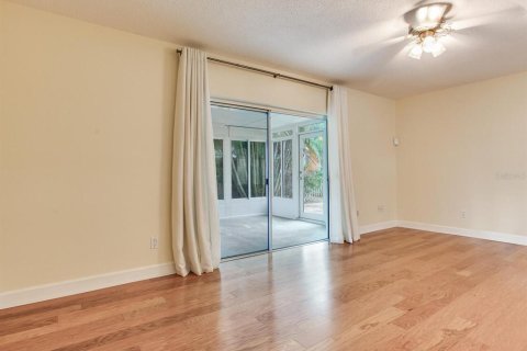 House in Seminole, Florida 3 bedrooms, 152.45 sq.m. № 1919616 - photo 8