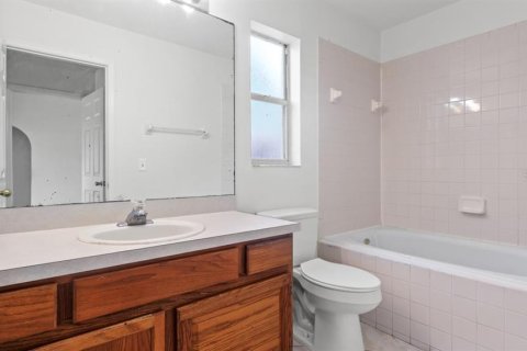House in Orlando, Florida 3 bedrooms, 124.12 sq.m. № 1825039 - photo 12