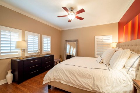 Casa en venta en West Palm Beach, Florida, 5 dormitorios, 371.7 m2 № 2328947 - foto 27