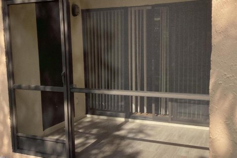 Condominio en alquiler en West Palm Beach, Florida, 2 dormitorios, 95.32 m2 № 1174058 - foto 1