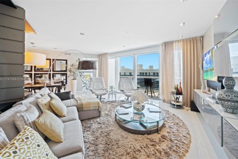 Condo in Bal Harbour, Florida, 2 bedrooms  № 1729592 - photo 3