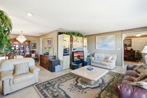 Villa ou maison à vendre à Ormond Beach, Floride: 3 chambres, 207.08 m2 № 2144018 - photo 10