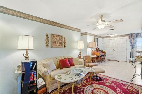 Villa ou maison à vendre à Ormond Beach, Floride: 3 chambres, 207.08 m2 № 2144018 - photo 6