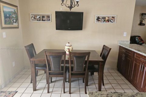 Casa en venta en Homestead, Florida, 4 dormitorios, 153.29 m2 № 1861595 - foto 15