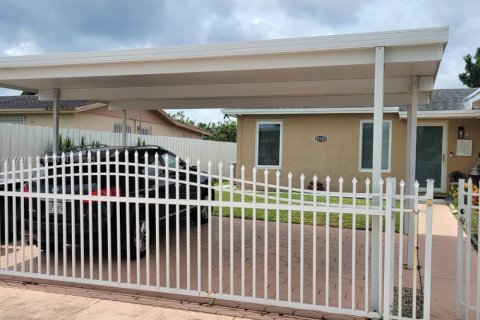 Casa en venta en Homestead, Florida, 4 dormitorios, 153.29 m2 № 1861595 - foto 5