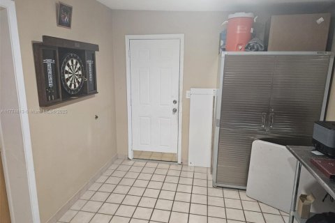 Casa en venta en Homestead, Florida, 4 dormitorios, 153.29 m2 № 1861595 - foto 23