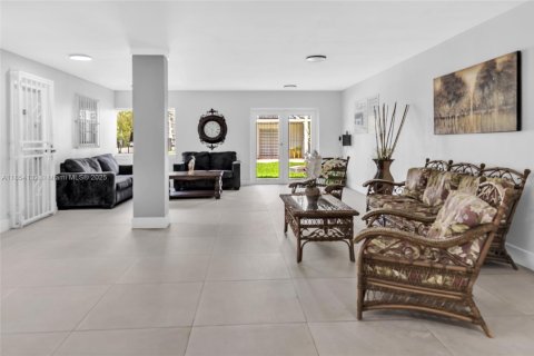 Купить кондоминиум в Хайалиа, Флорида 2 спальни, 95.22м2, № 1960482 - фото 22