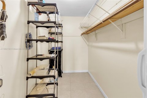 Купить кондоминиум в Хайалиа, Флорида 2 спальни, 95.22м2, № 1960482 - фото 11