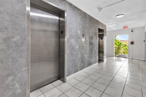Купить кондоминиум в Хайалиа, Флорида 2 спальни, 95.22м2, № 1960482 - фото 20