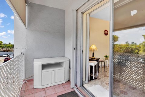 Купить кондоминиум в Хайалиа, Флорида 2 спальни, 95.22м2, № 1960482 - фото 17