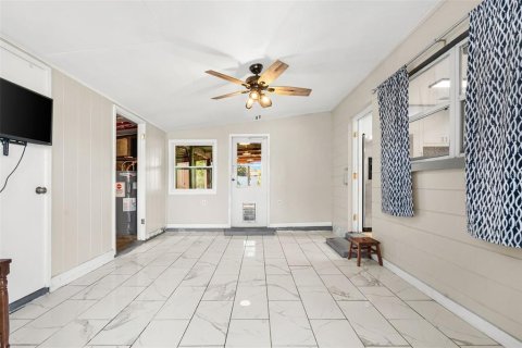 Villa ou maison à vendre à Tampa, Floride: 3 chambres, 141.95 m2 № 2410147 - photo 26