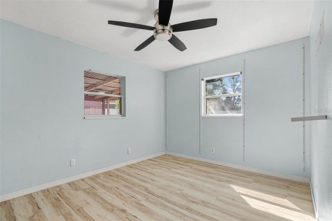 Villa ou maison à vendre à Tampa, Floride: 3 chambres, 141.95 m2 № 2410147 - photo 28